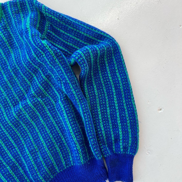 Vintage 100% Pure Virgin Wool Sweater - Picture 5 of 8